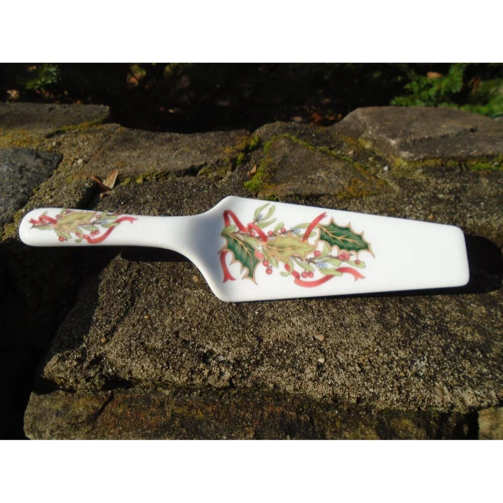 Vintage Sadek Christmas cake/pie server